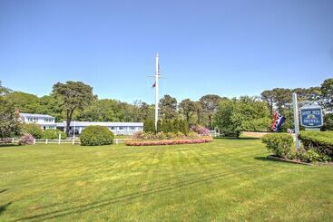 Sandy Neck Motel