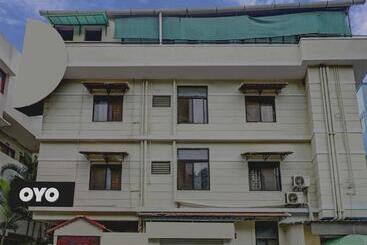Hotel Super Collection O Green View Homes Near Nexus
