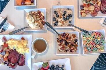 هتل Hyatt Place Kelowna