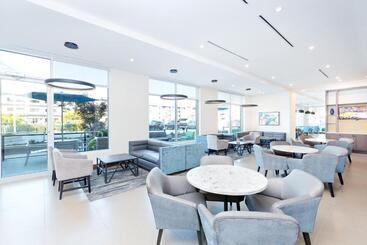 هتل Hyatt Place Kelowna
