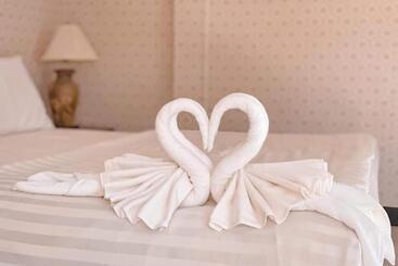 پانسیون Dang Sea Beach Resort   Sha