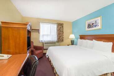 هتل Baymont By Wyndham Huber Heights Dayton