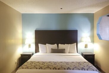 هتل Baymont By Wyndham Huber Heights Dayton