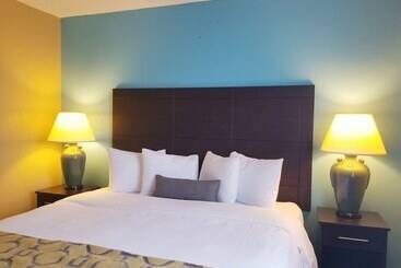 هتل Baymont By Wyndham Huber Heights Dayton
