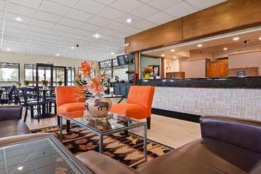 هتل Best Western Alpenglo Lodge