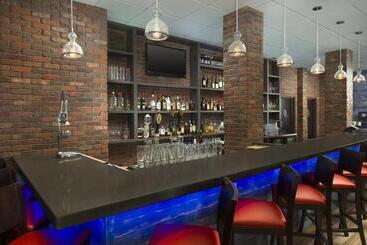 هتل Four Points By Sheraton Virginia Beach Oceanfront