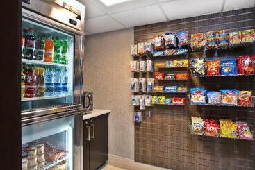 ホテル Holiday Inn Express Boston Waltham, An Ihg