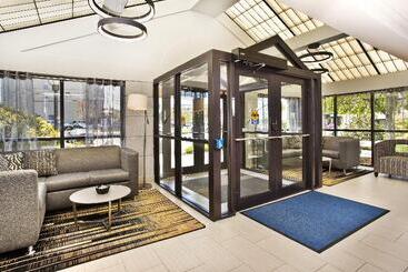 ホテル Holiday Inn Express Boston Waltham, An Ihg