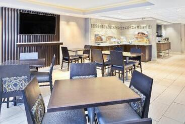 ホテル Holiday Inn Express Boston Waltham, An Ihg