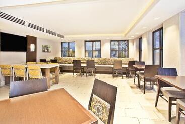 ホテル Holiday Inn Express Boston Waltham, An Ihg