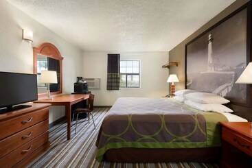هتل Super 8 By Wyndham Colorado Springs/afa Area