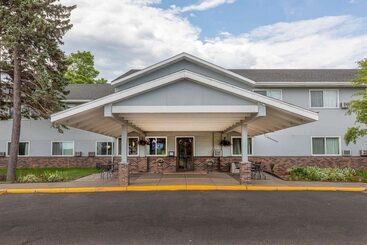 هتل Super 8 By Wyndham Duluth