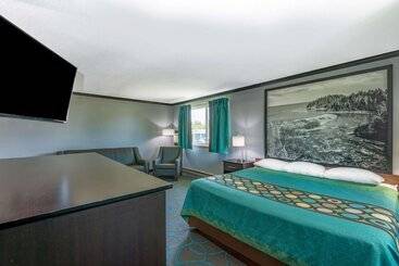 هتل Super 8 By Wyndham Duluth