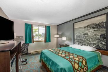هتل Super 8 By Wyndham Duluth