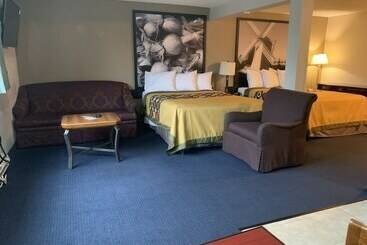 هتل Sutton Suites
