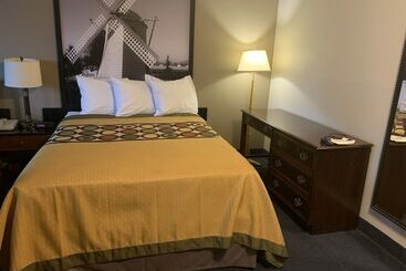 هتل Sutton Suites
