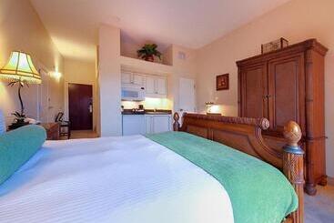 Tahitian Inn Boutique Hotel Tampa