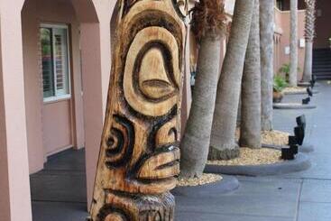 Tahitian Inn Boutique Hotel Tampa