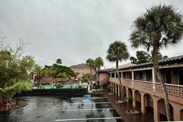 Tahitian Inn Boutique Hotel Tampa
