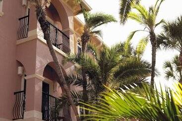 Tahitian Inn Boutique Hotel Tampa