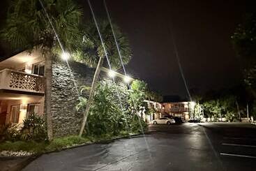 Tahitian Inn Boutique Hotel Tampa
