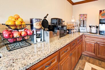 مُتل American Inn & Suites Metro Airport