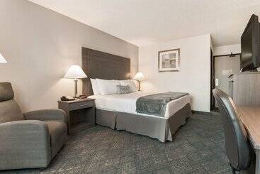 مُتل American Inn & Suites Metro Airport