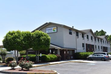 مُتل Coastal Inn & Suites