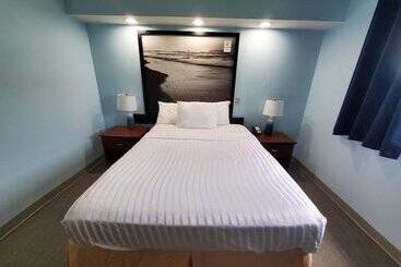 مُتل Coastal Inn & Suites