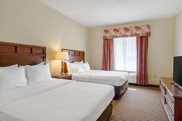 Мотель Quality Suites San Antonio Northeast