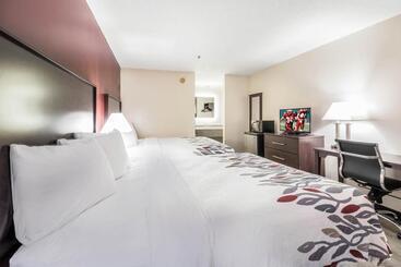 מוטל Red Roof Inn Cadiz
