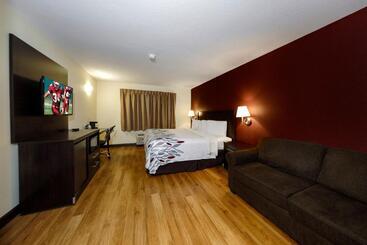 فندق على الطريق Red Roof Inn Osage Beach  Lake Of The Ozarks