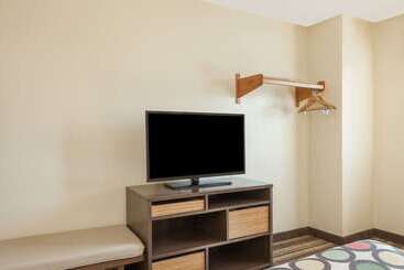 مُتل Super 8 By Wyndham Latham   Albany Airport