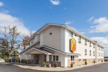 مُتل Super 8 By Wyndham Latham   Albany Airport
