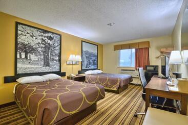 مُتل Super 8 By Wyndham Latham   Albany Airport