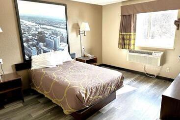 مُتل Super 8 By Wyndham Latham Albany Airport