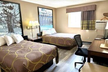 مُتل Super 8 By Wyndham Latham   Albany Airport