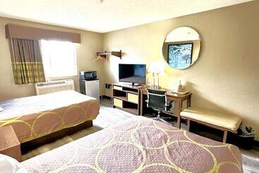 مُتل Super 8 By Wyndham Latham   Albany Airport