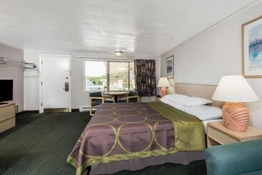 مُتل Super 8 By Wyndham W Yarmouth Hyannis/cape Cod