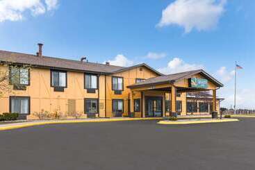 Super 8 Motel