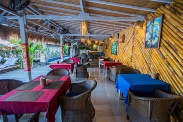 تختخواب و صبحانه Naturale Villas