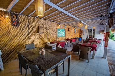 تختخواب و صبحانه Naturale Villas