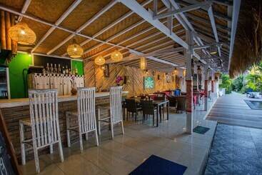 تختخواب و صبحانه Naturale Villas