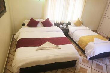 هتل Bed Rock