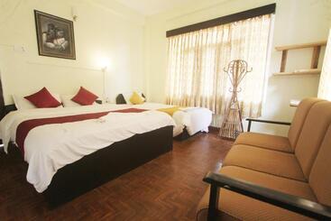 هتل Bed Rock