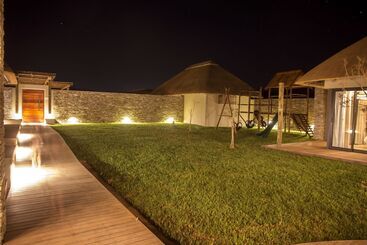هتل Jacana River Lodge