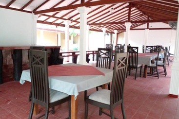 هتل Lavendish Country Resort