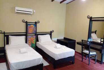 هتل Lavendish Country Resort