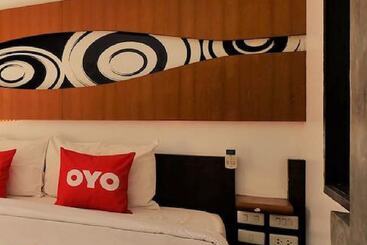 هتل Ma U Sabai By Oyo Rooms