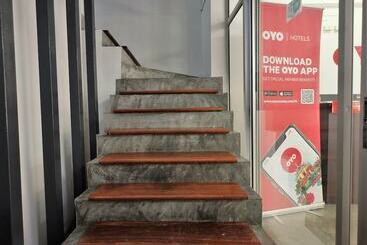 هتل Ma U Sabai By Oyo Rooms